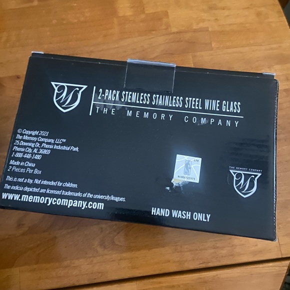 The Memory Company 2-Pk deer hunting stemless stainless steel wine cups w/lids - Picture 5 of 5